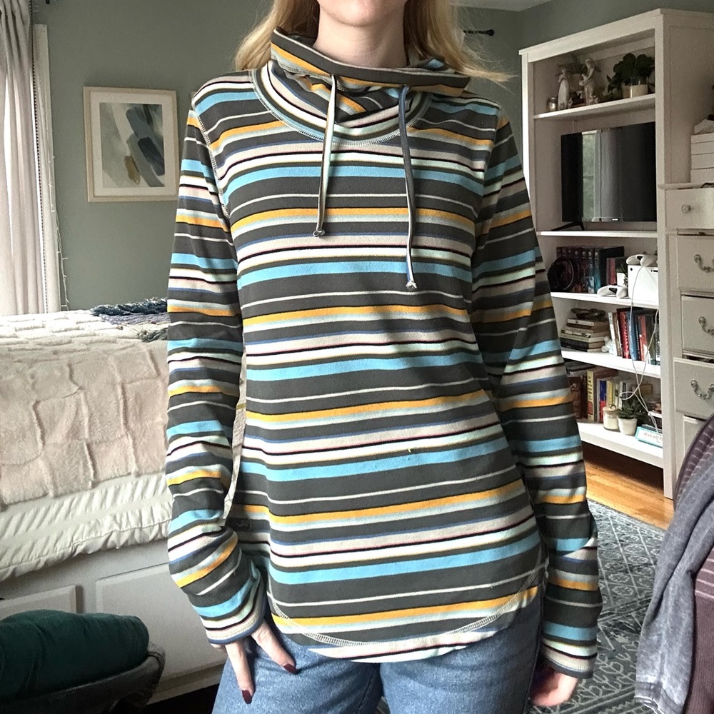kavu striped mock neck layer